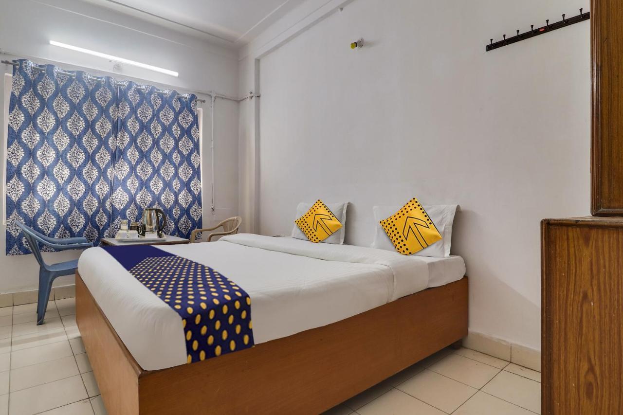 Spot On Apsara Hotel Haïdarabad Extérieur photo